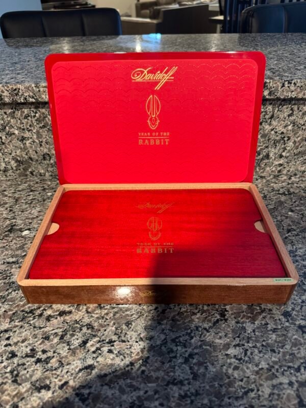 Davidoff Year of the Rabbit Box - Image 2