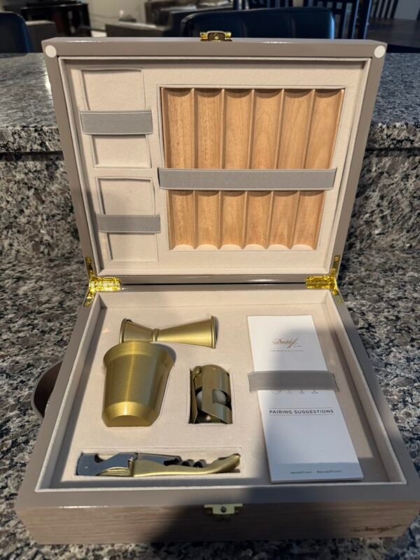 Davidoff Drink & Cigar Travel Set