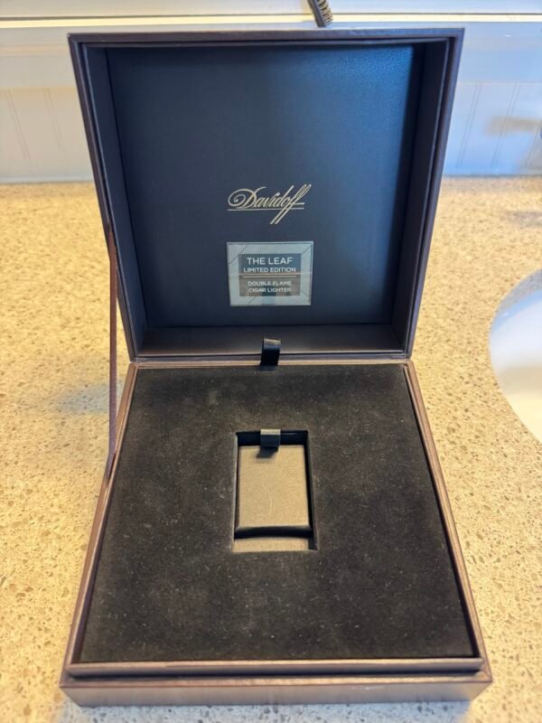Davidoff "The Leaf Limited Edition" Dual Soft Flame Lighter by DuPont - Image 5