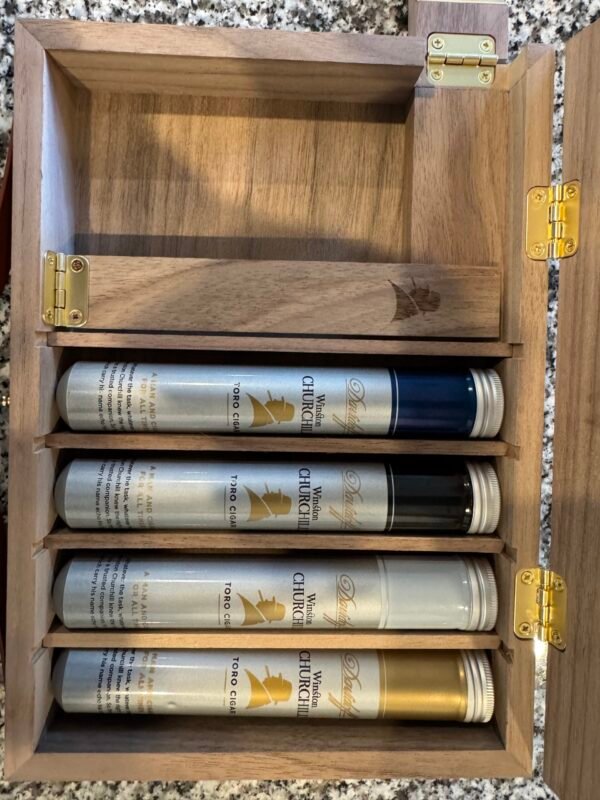 Davidoff Limited Edition 2025 Travel Humidor - Image 2