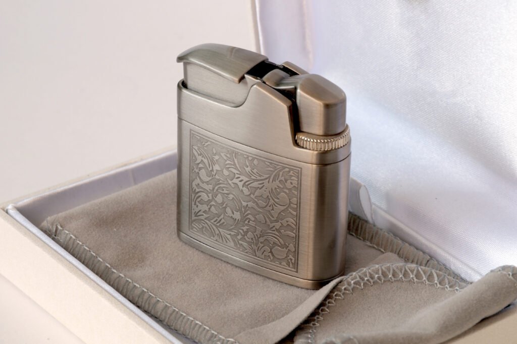 cigar lighter cleaning