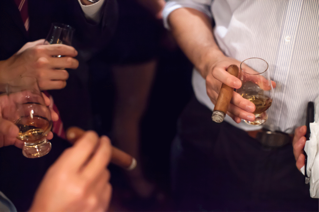 cigar lounge etiquette